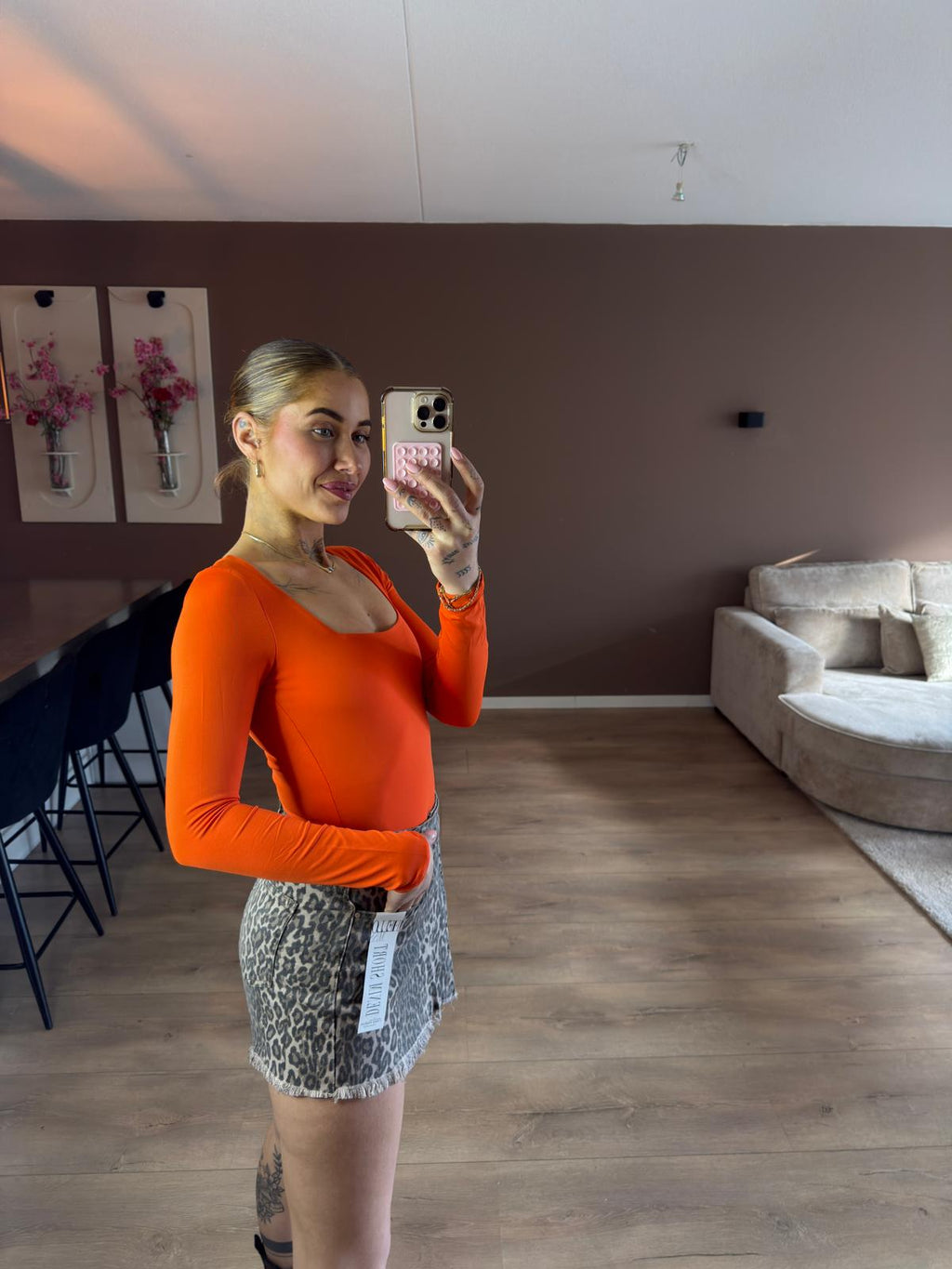Alexa body