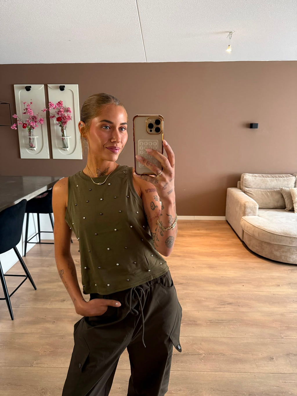 Khaki tanktop