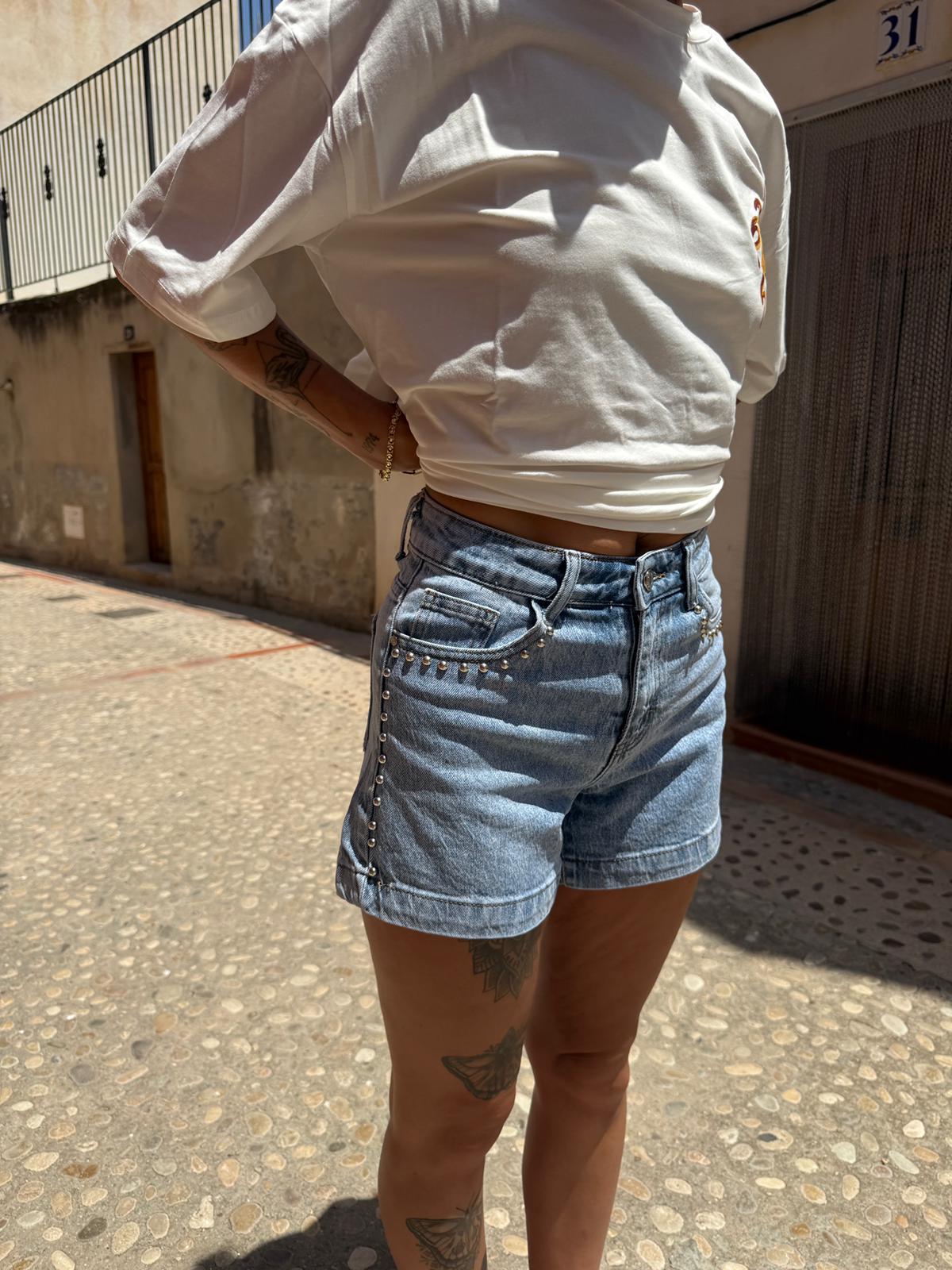 Vella short