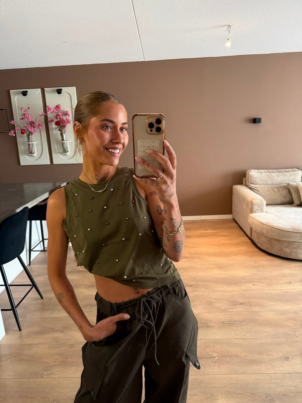 Khaki tanktop