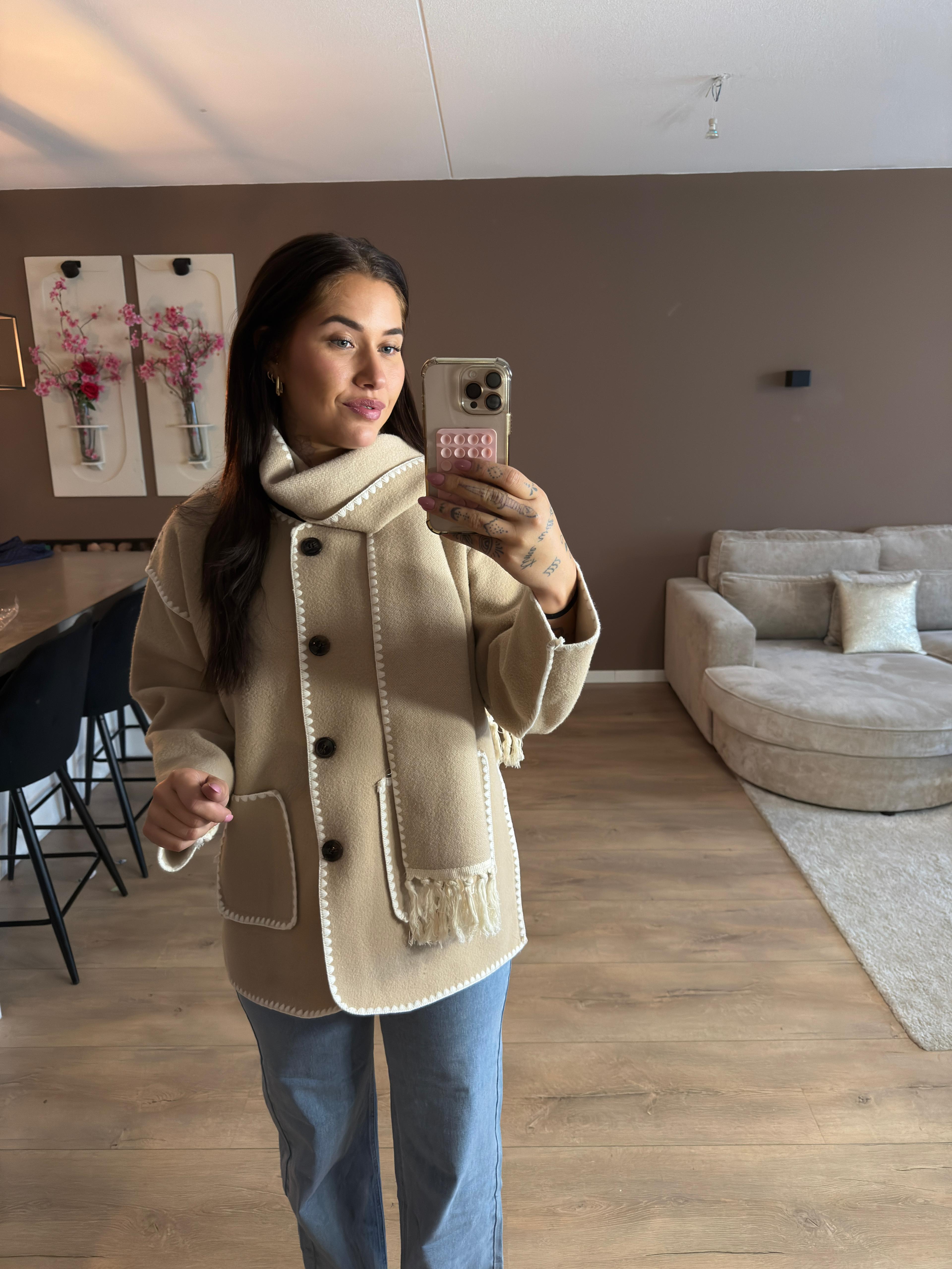 Puck jacket