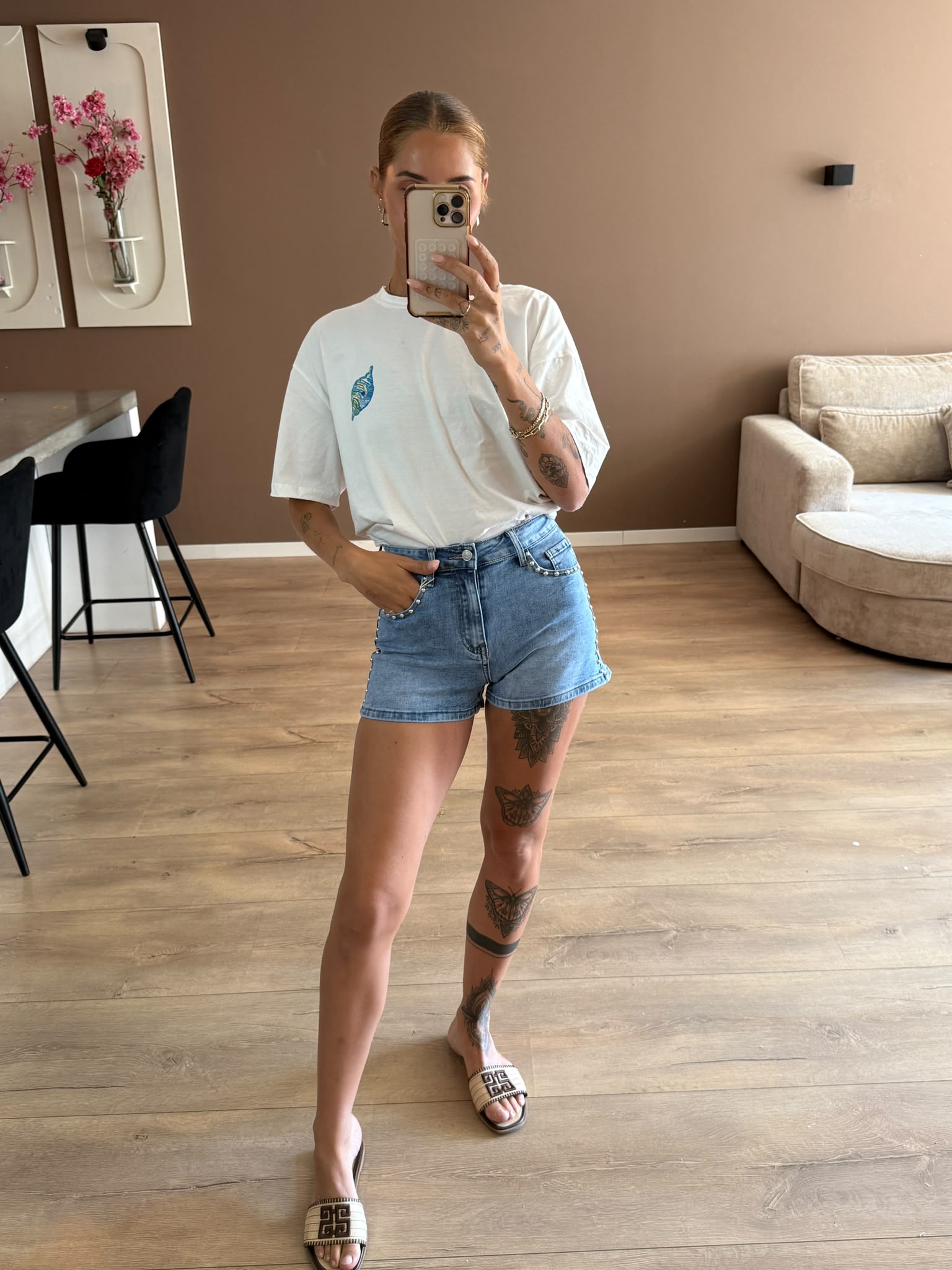 Vella short