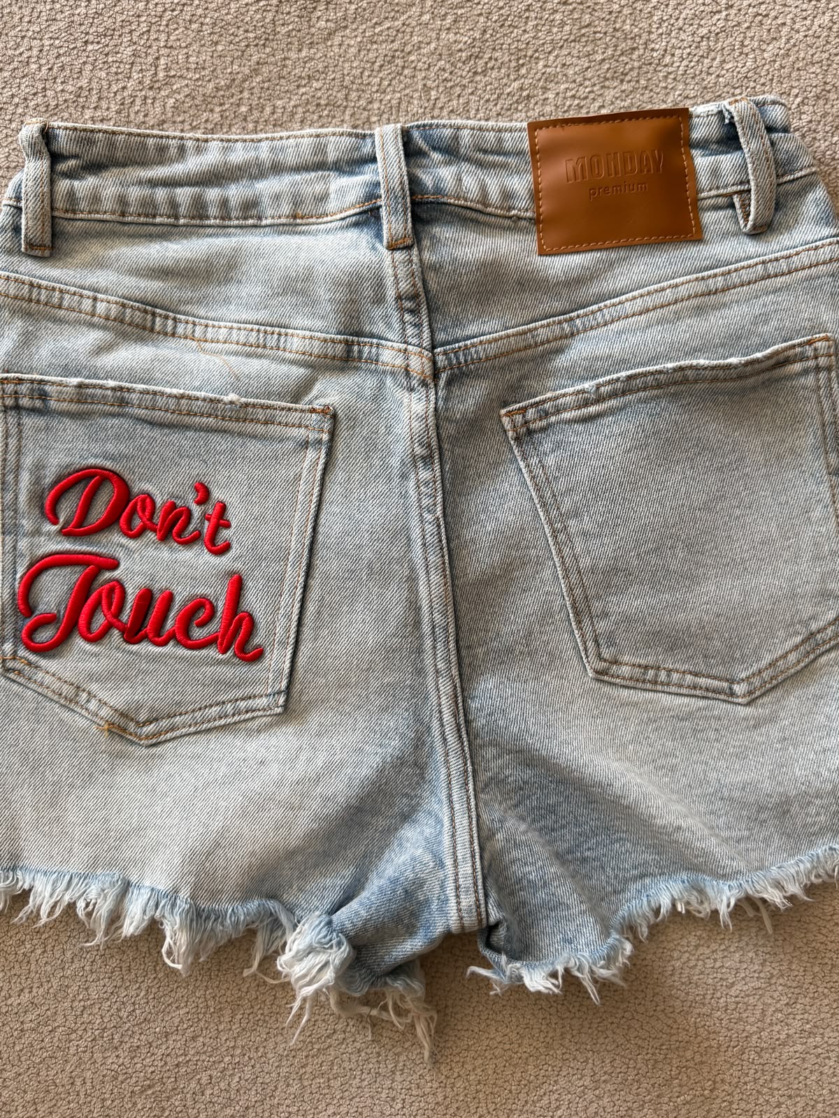 Don’t touch short