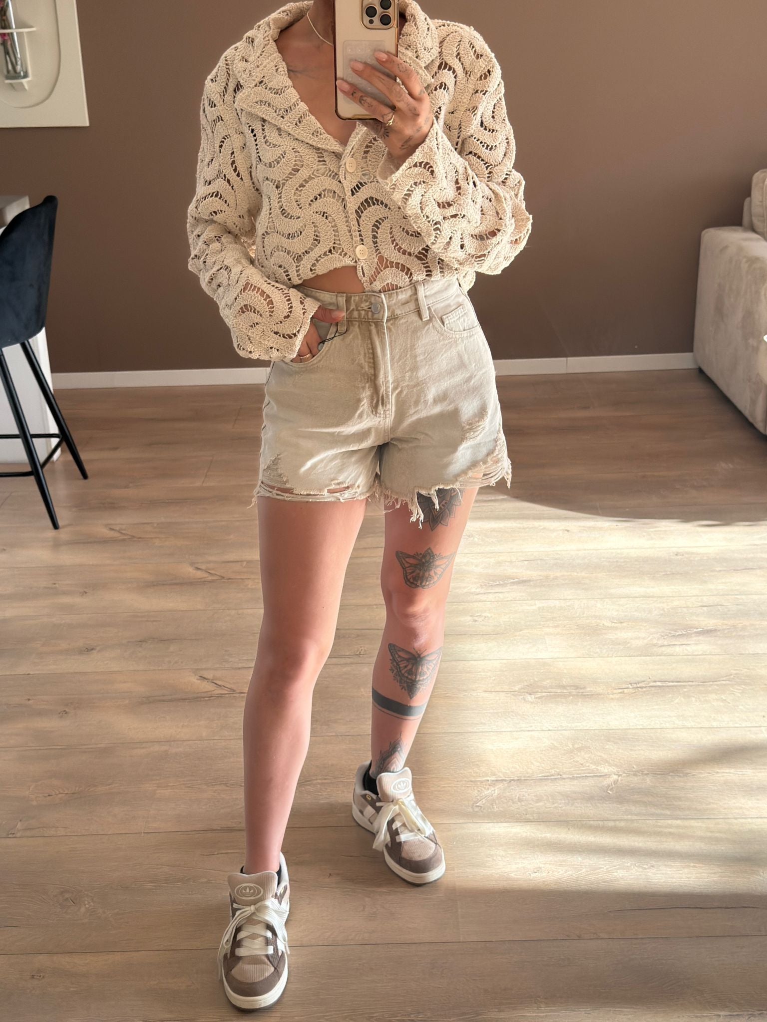 Mom short