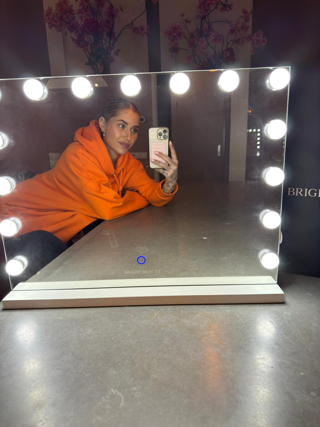 Bright beauty make-up spiegel