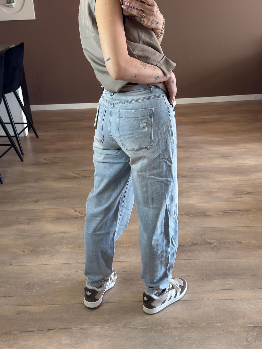 Ripped balloon jeans