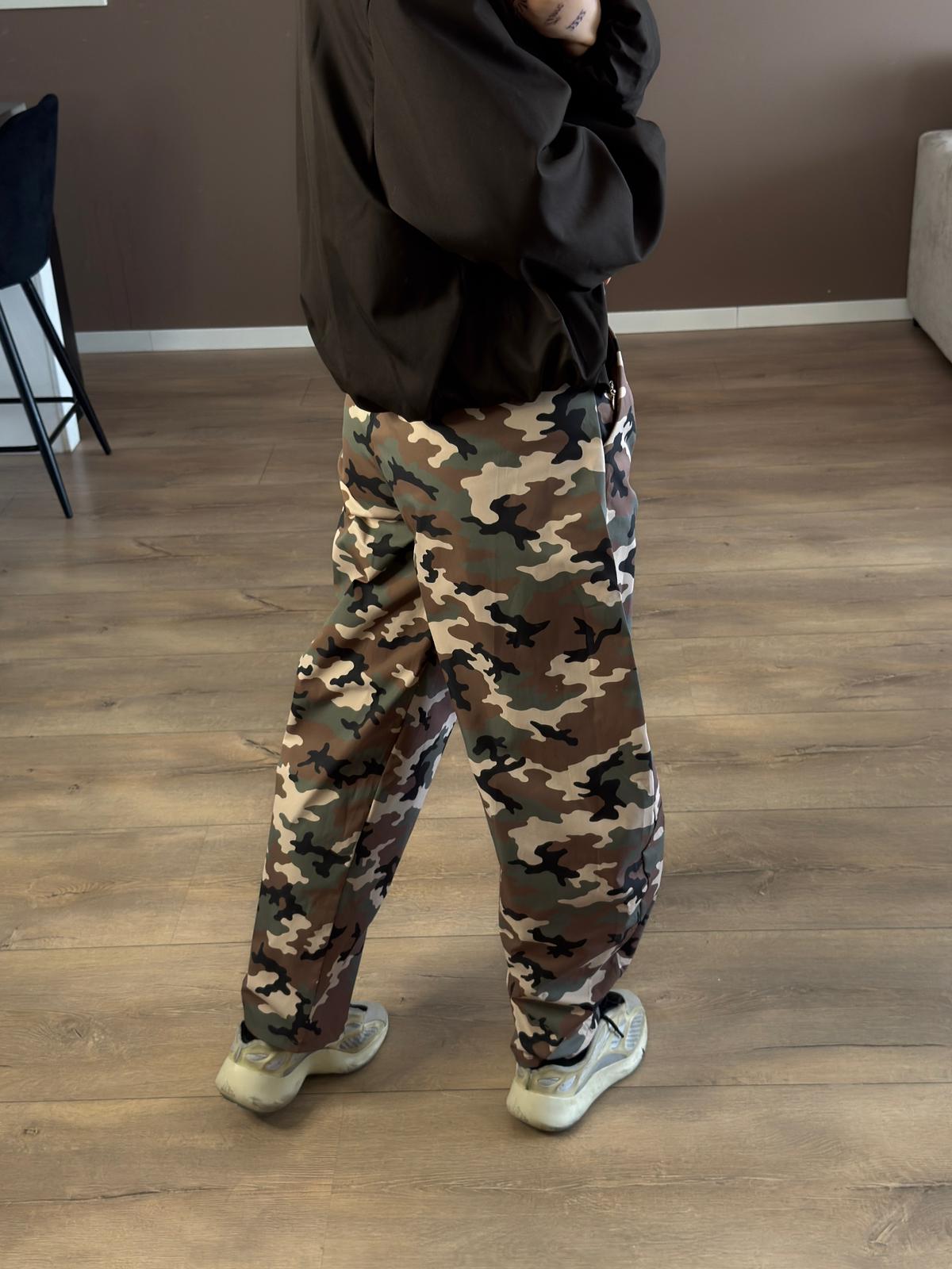Camo balloon jeans