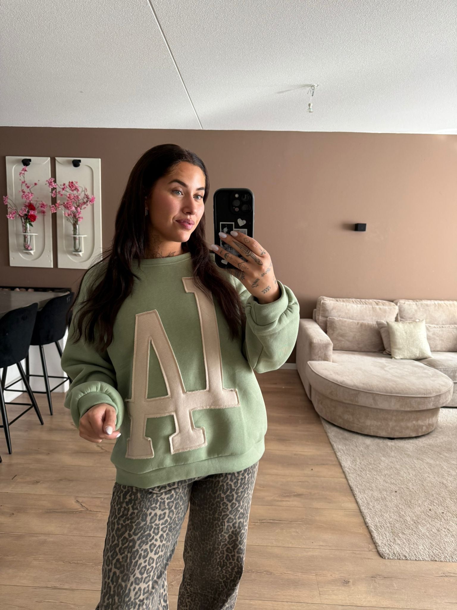 LA sweater green