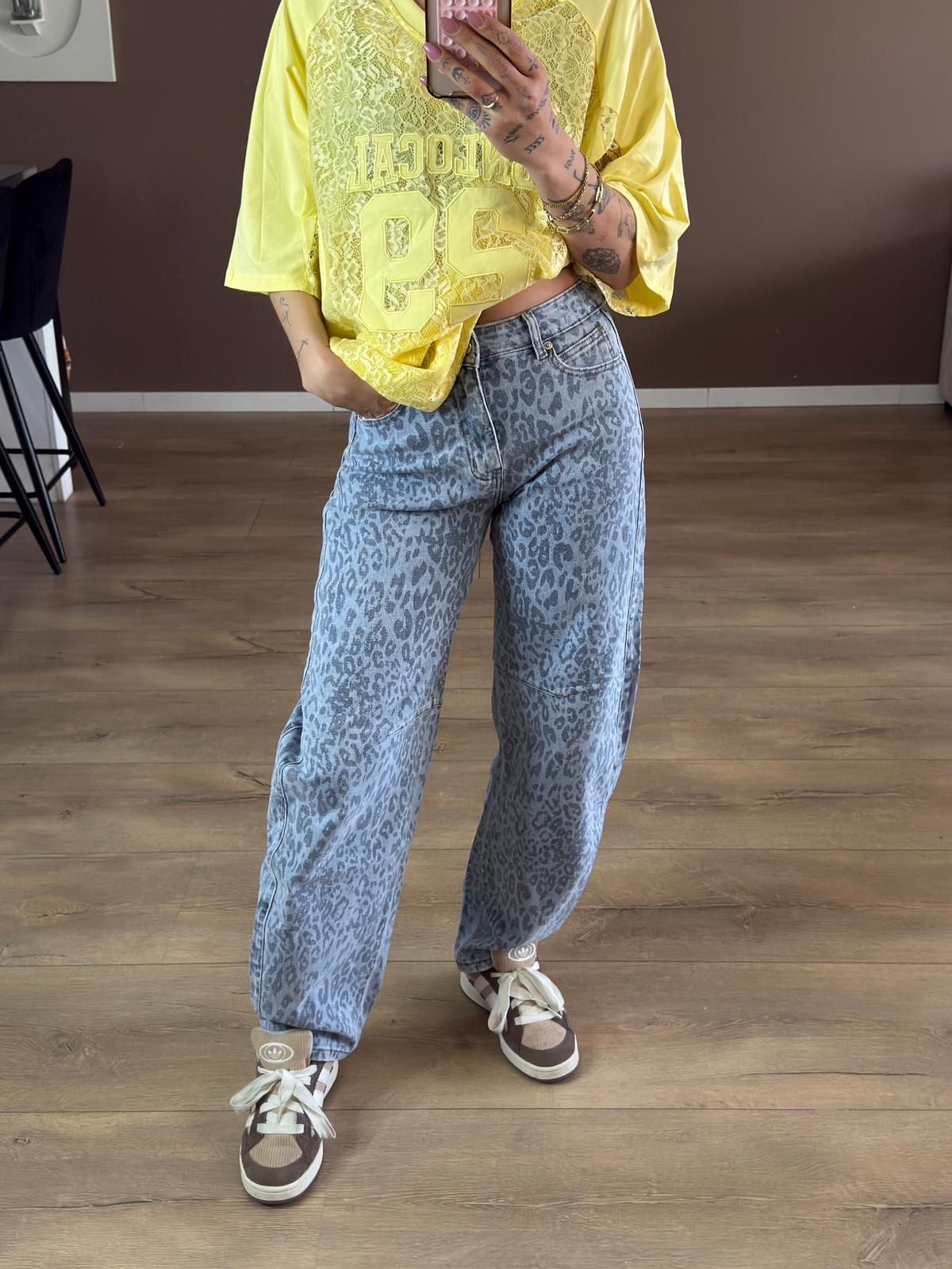 Light leopard jeans
