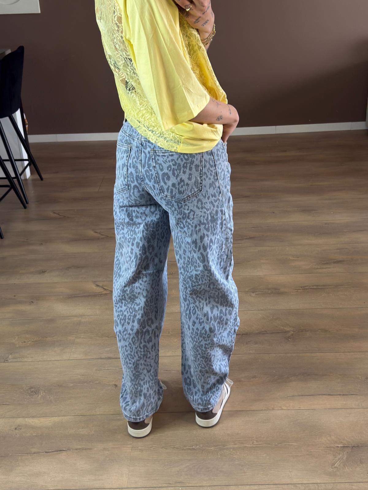 Light leopard jeans