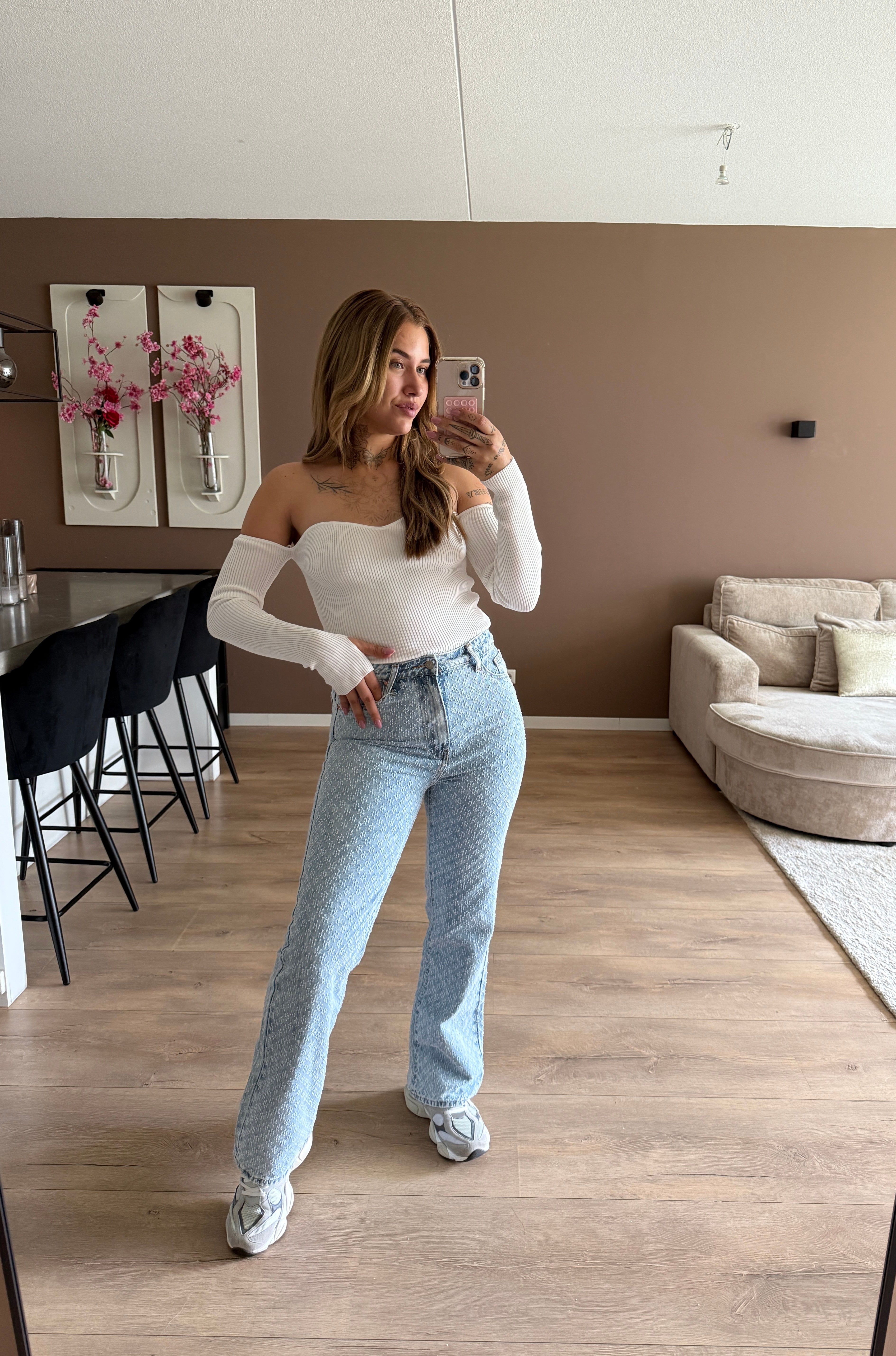 Bee Off shoulder Top