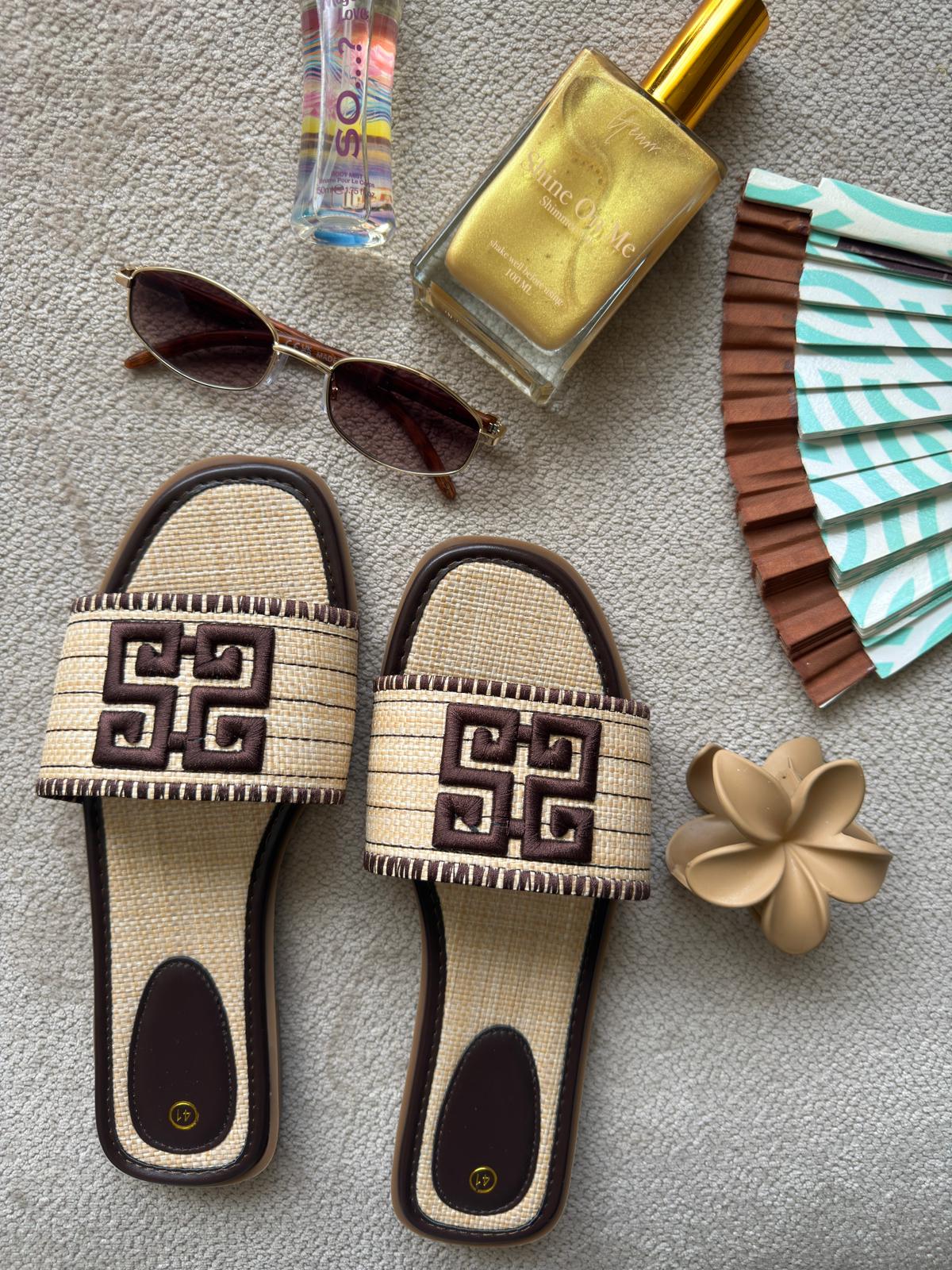 Amira sandals
