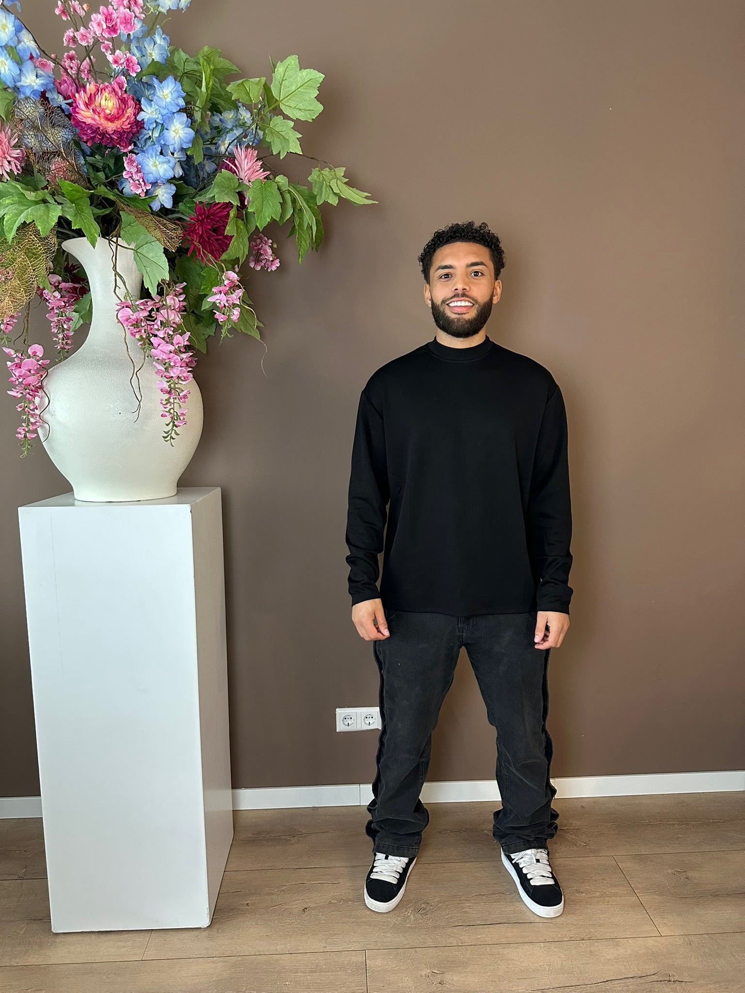 THE HIGHTOP LONGSLEEVE BLACK (C125)