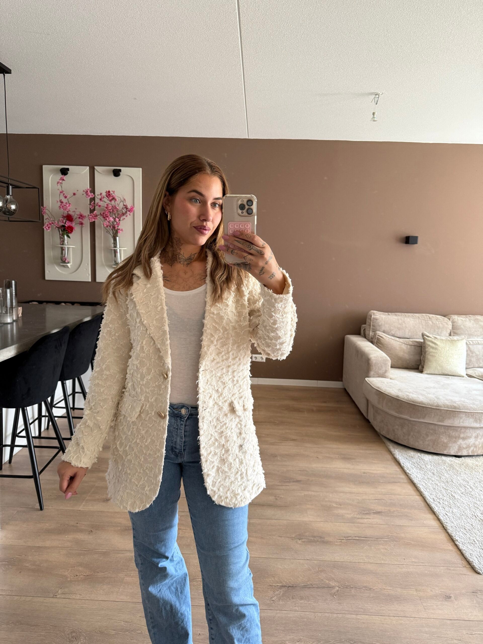 Ruffle blazer beige