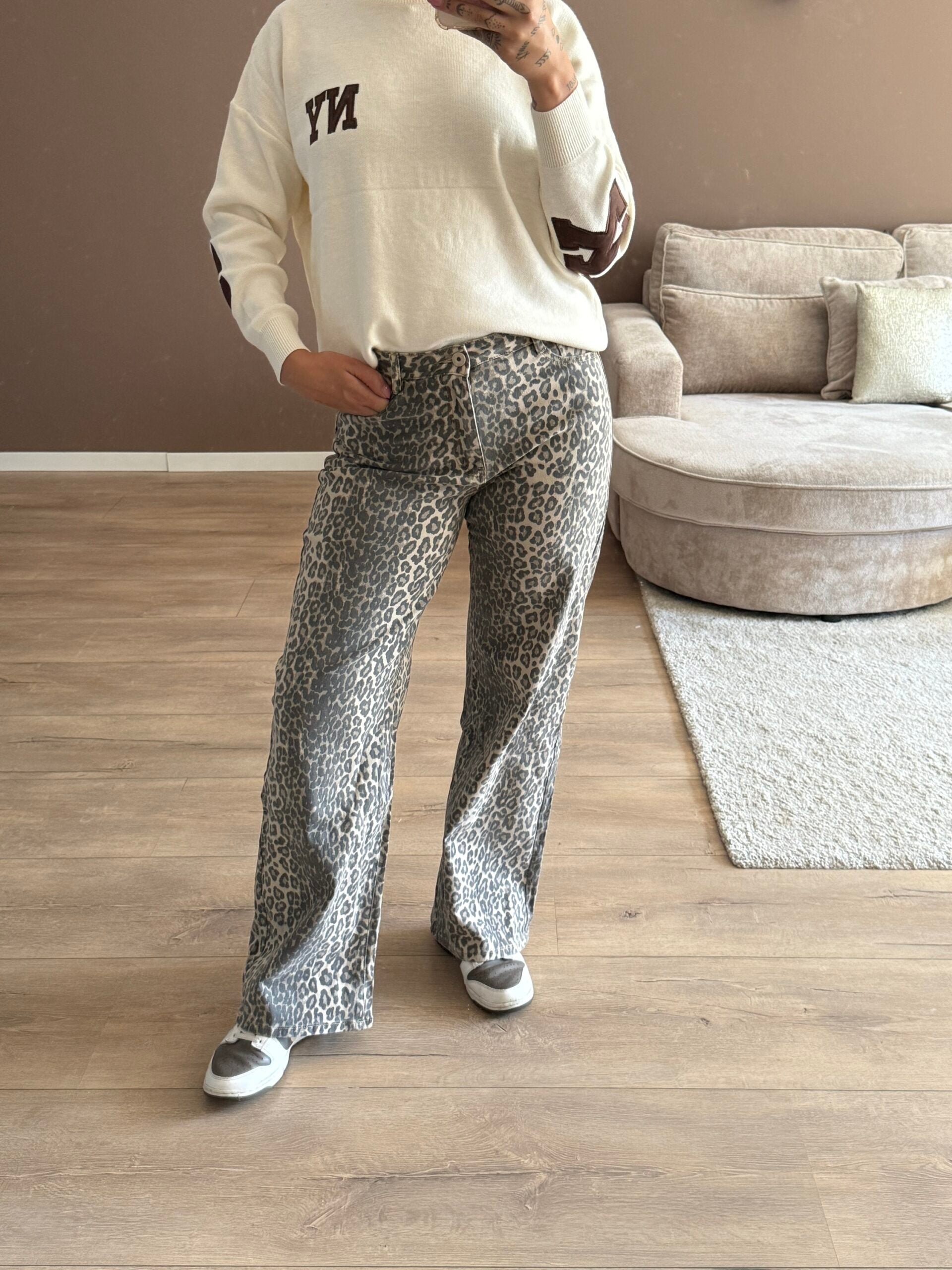 Leopard jeans
