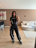 Future set black