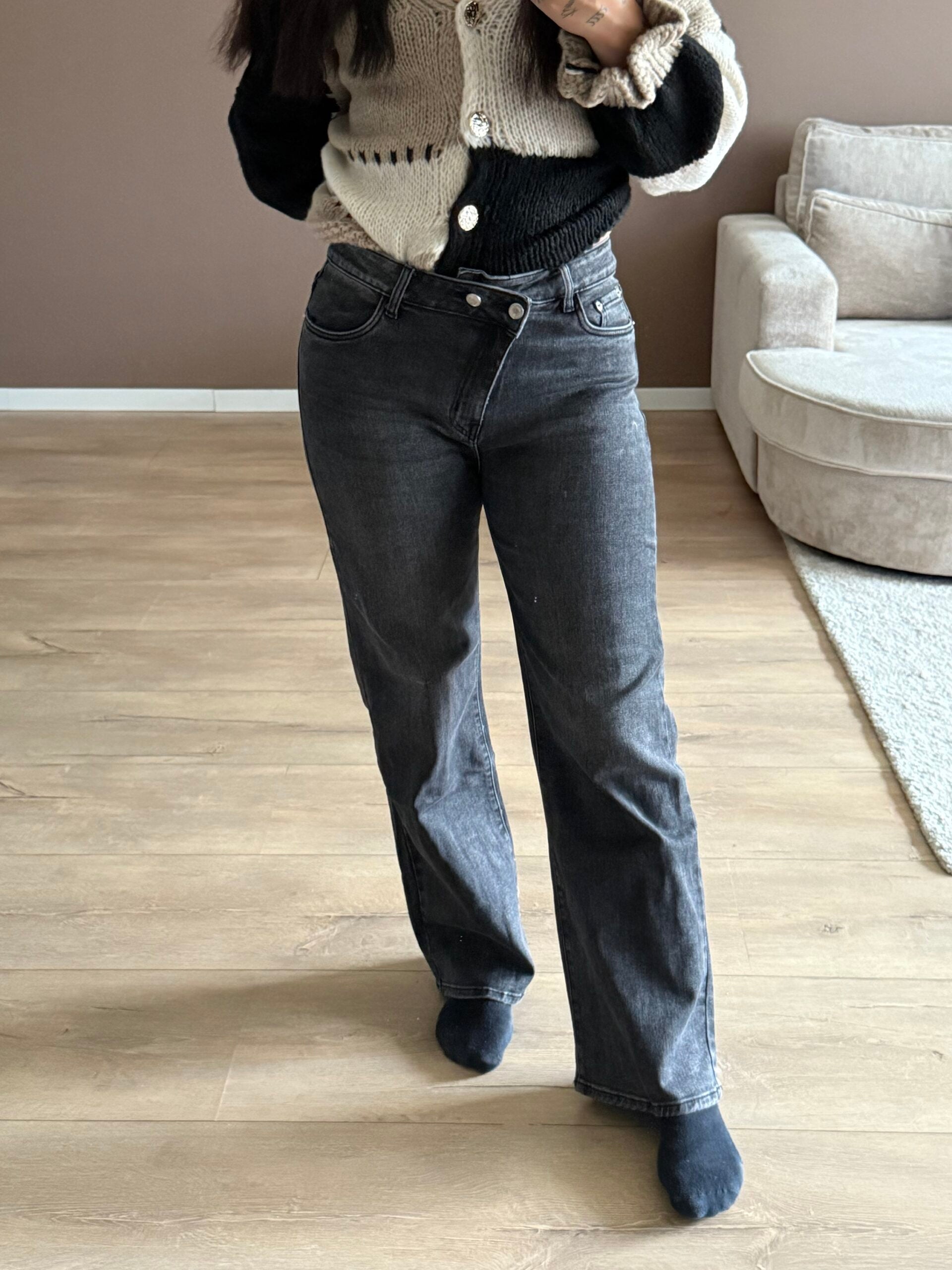 Cross over jeans