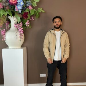 THE BEIGE MINDBLOWING JACKET