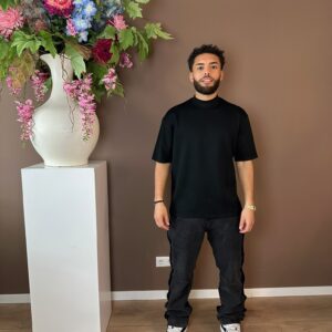 THE HIGHTOP SHORTSLEEVE BLACK (C126)