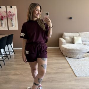 THE LIFE ISN'T PERFECT SET - New BORDEAUX